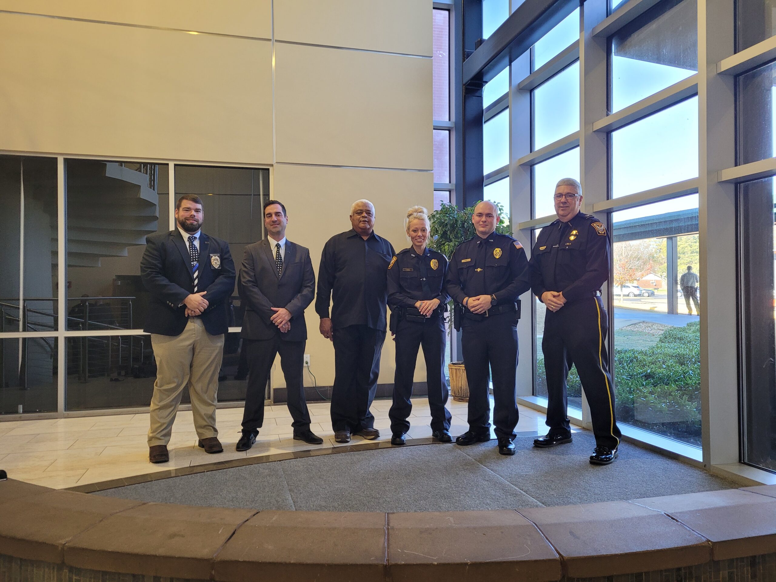 LEFT TO RIGHT
LT CHANCE HUNT, SGT PETER GOLDEN, MAYOR FRANK GOODMAN, OFFICER JESSICA MACE, OFFICER JORY WHALEY, CHIEF JONATHAN FLOYD